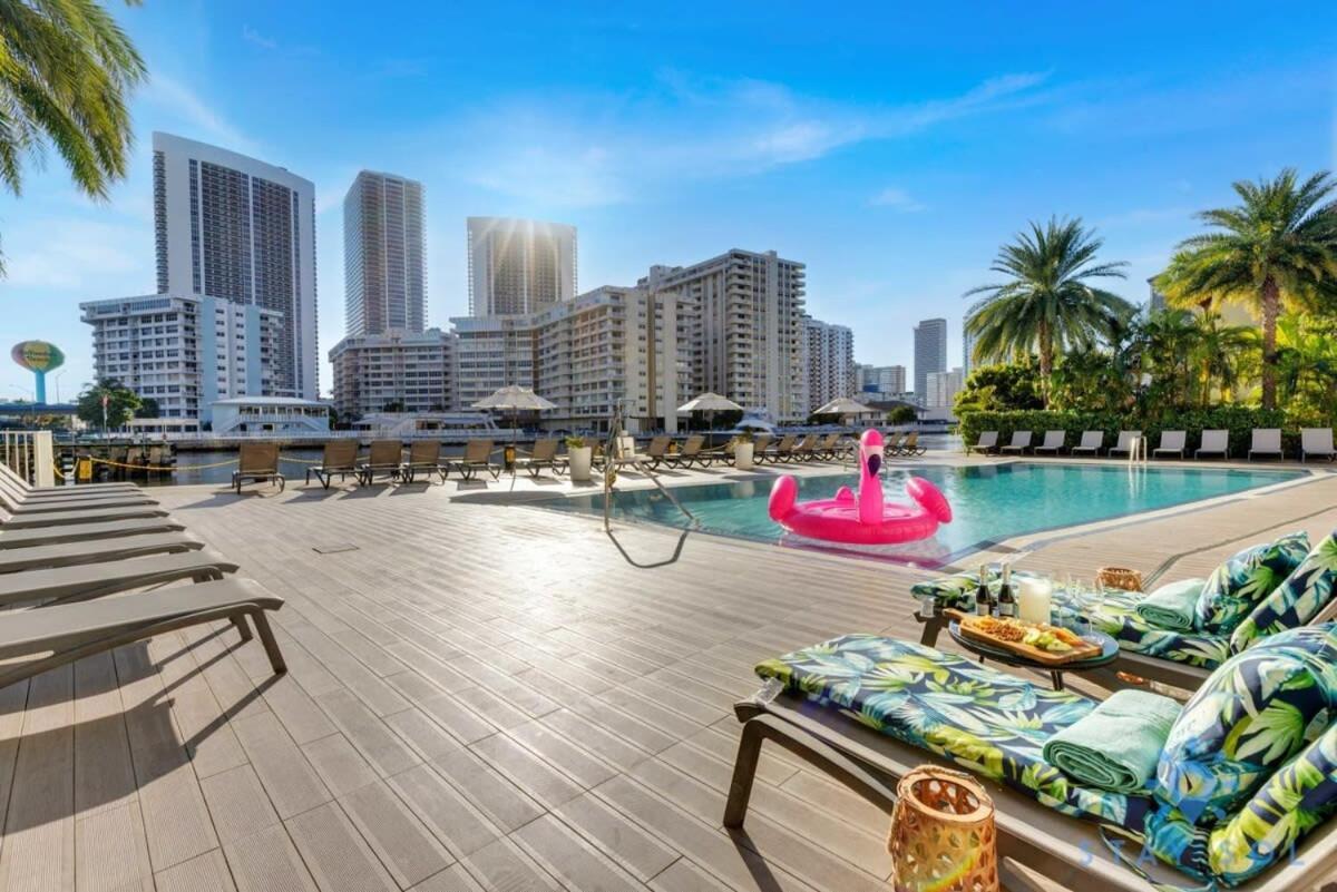 Infinite Views, Amazing Pool, Gym, Near Beach Hallandale Beach Exterior photo